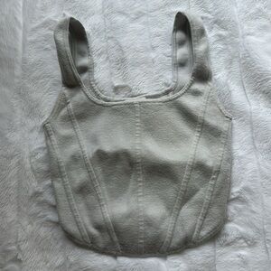 - Aritzia Babaton
Sculpt Knit Bustier Tank